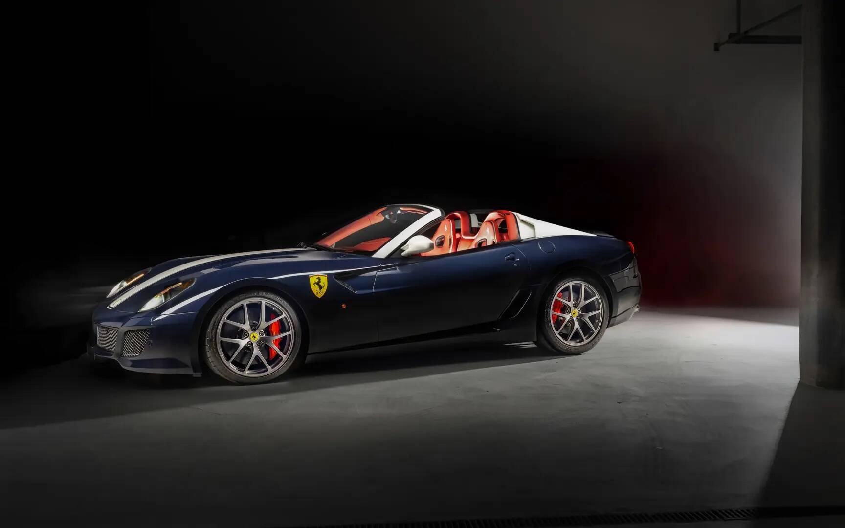 <p>Ferrari SA Aperta 2012</p>
