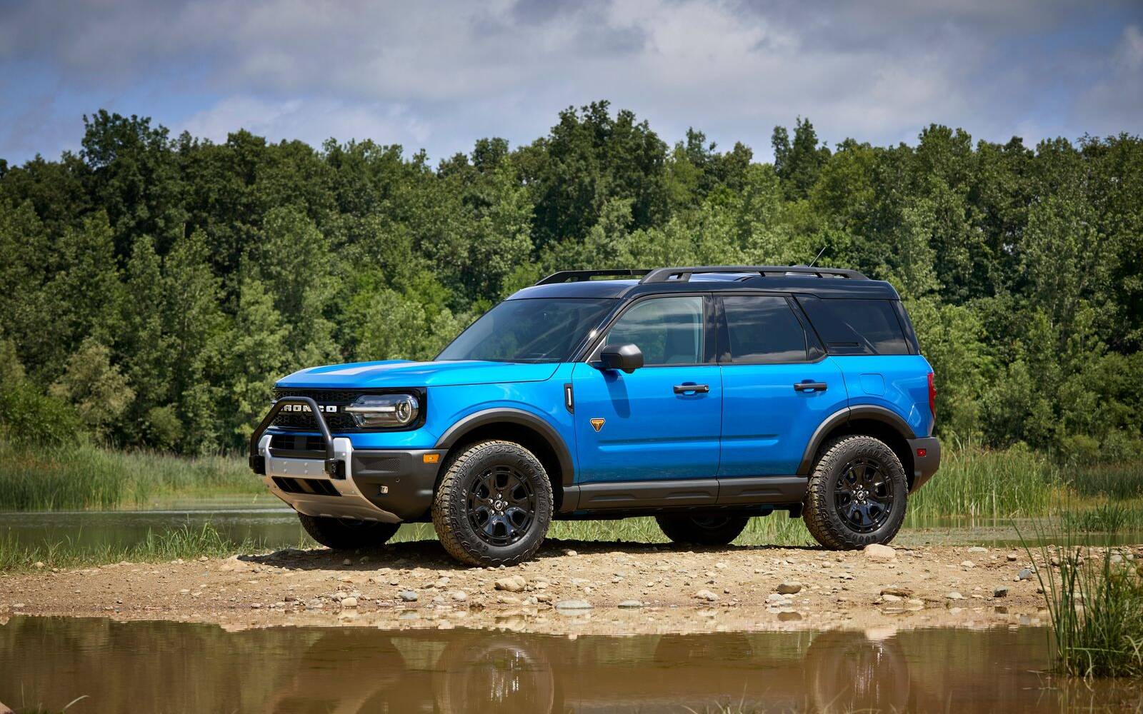 <p>2025 Ford Bronco Sport Sasquatch</p>