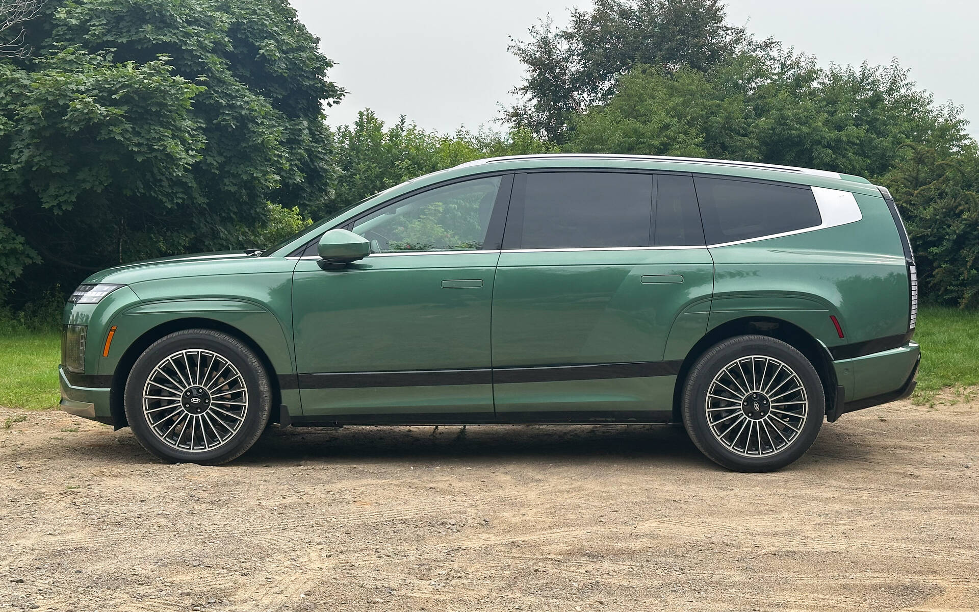 <p>Hyundai Ioniq 9 Preferred Calligraphy 2026</p>