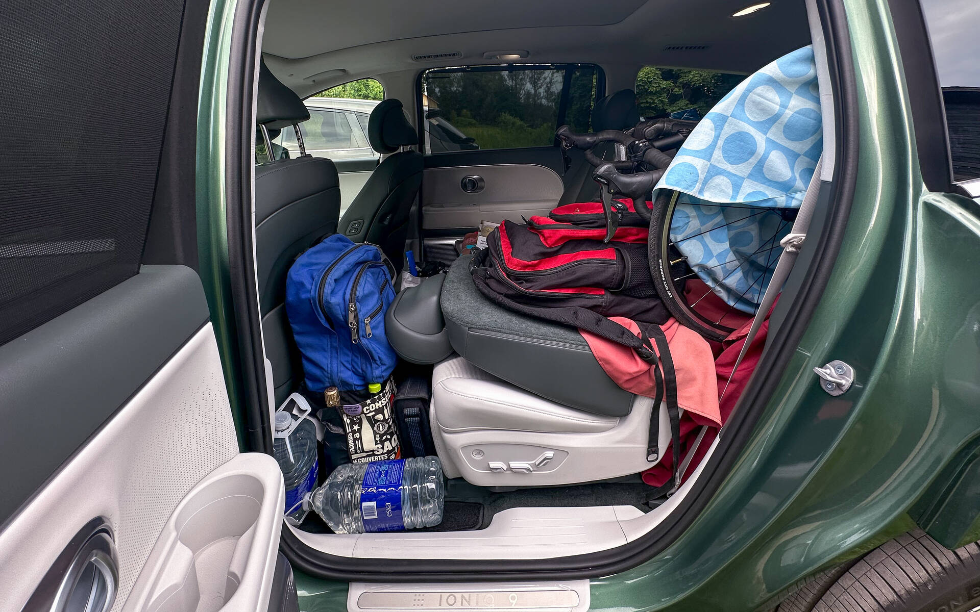 <p>Hyundai Ioniq 9 Preferred Calligraphy 2026</p>