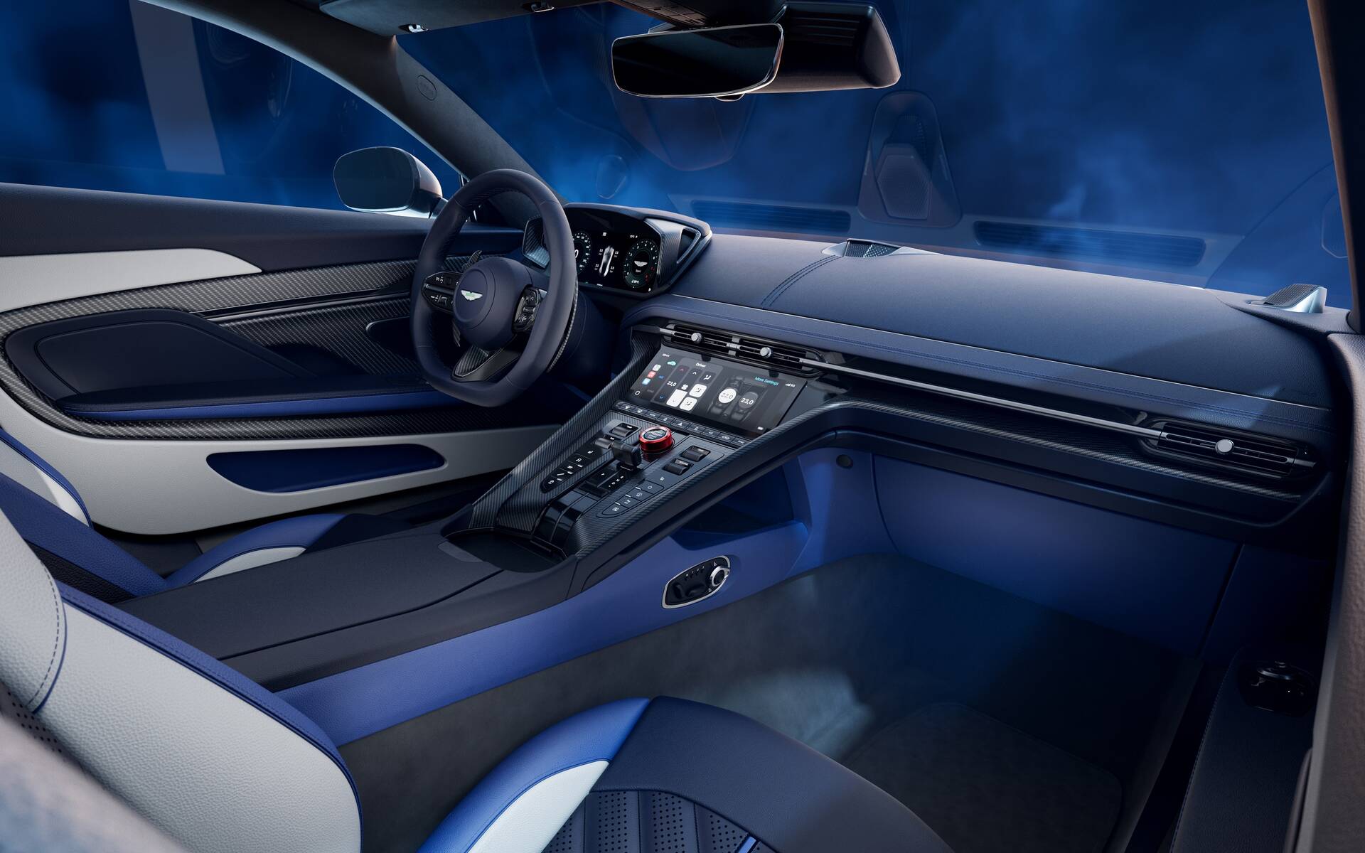 <p>Aston Martin DB12 S</p>