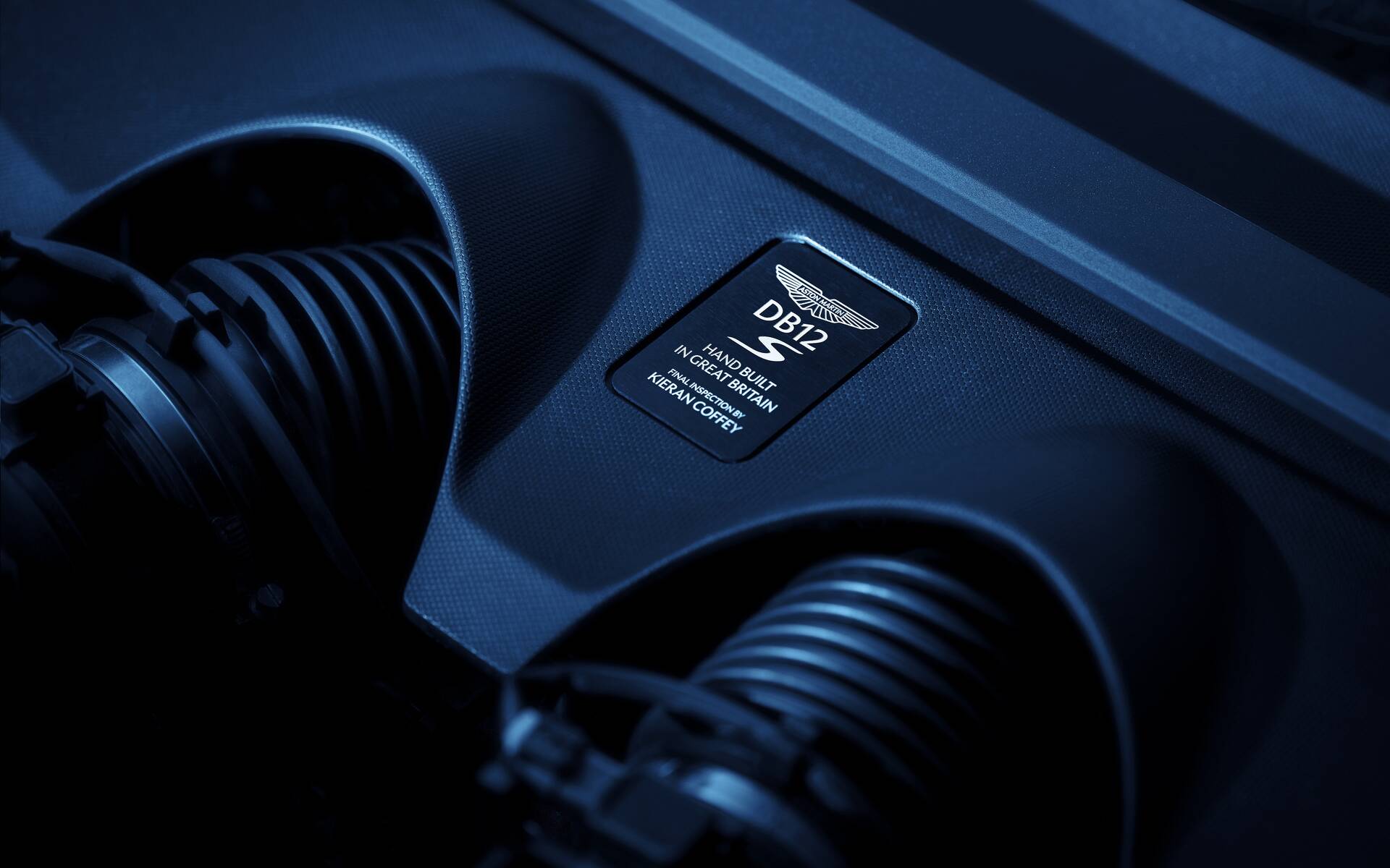 <p>Aston Martin DB12 S</p>