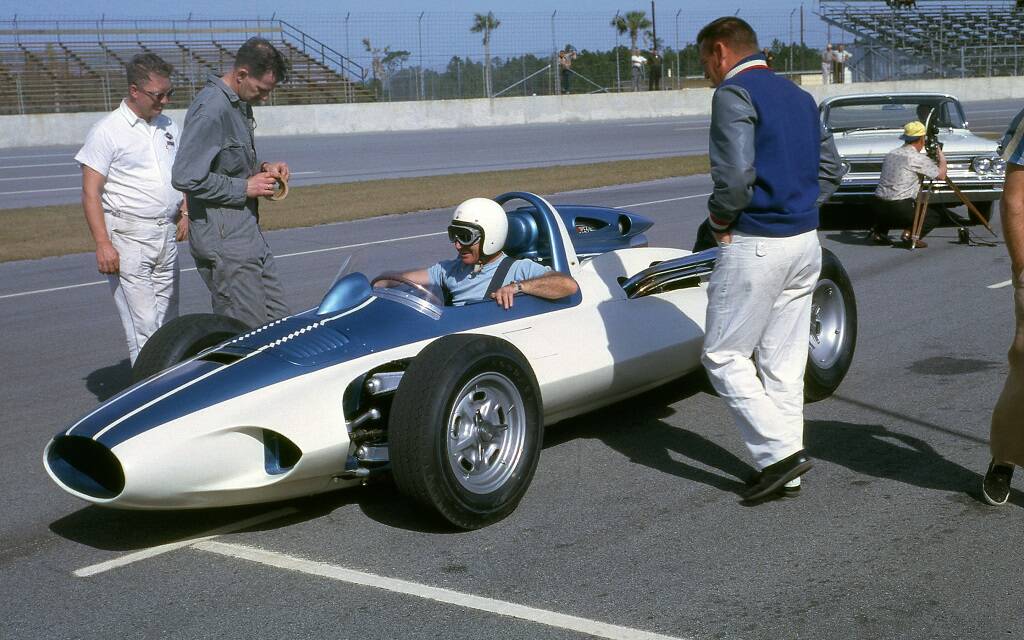 <p>Chevrolet CERV I 1960 (avec Zora Arkus-Duntov au volant)</p>