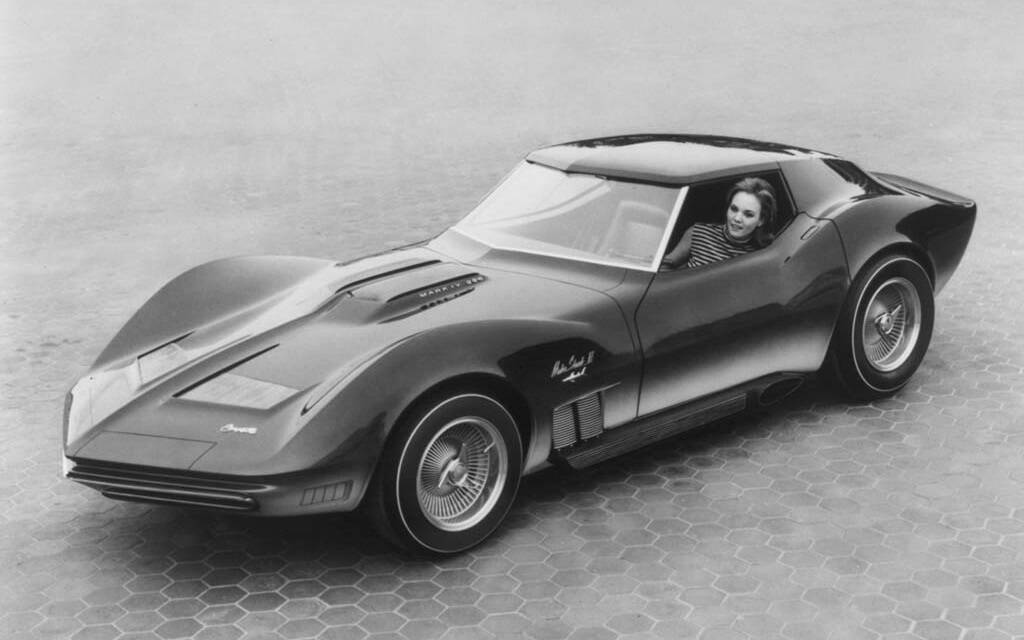 <p>Chevrolet Corvette Mako Shark II 1965</p>