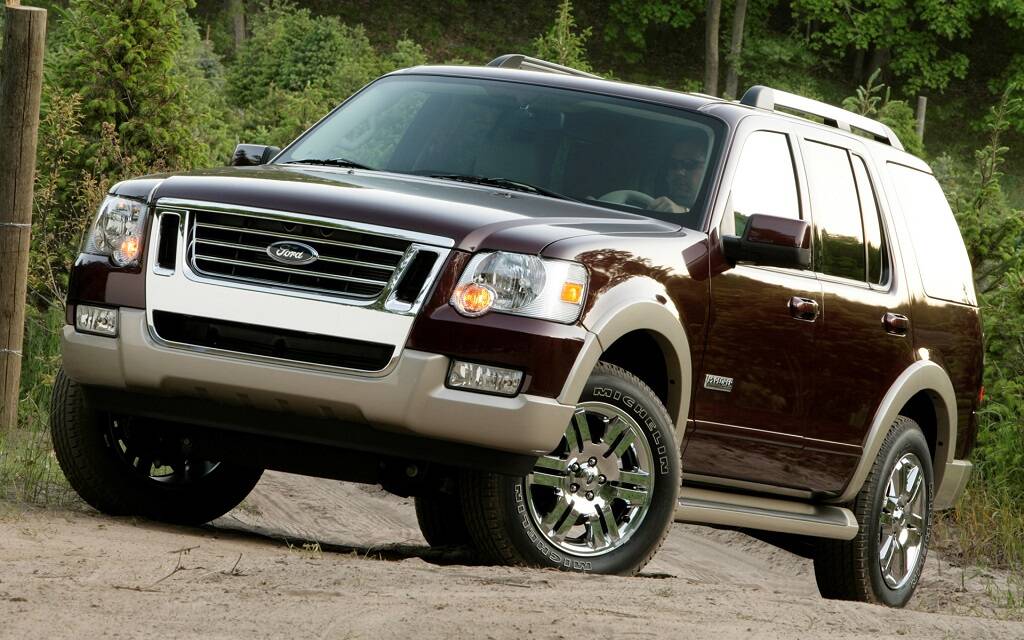 <p>Ford Explorer 2006 (quatrième génération)</p>