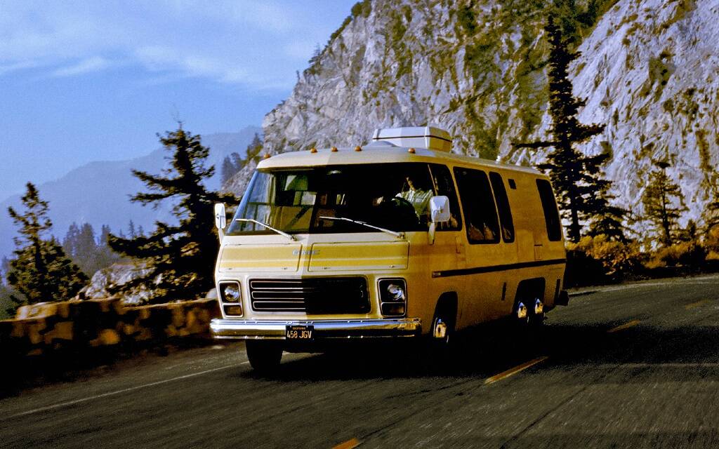 <p>GMC MotorHome 1973</p>