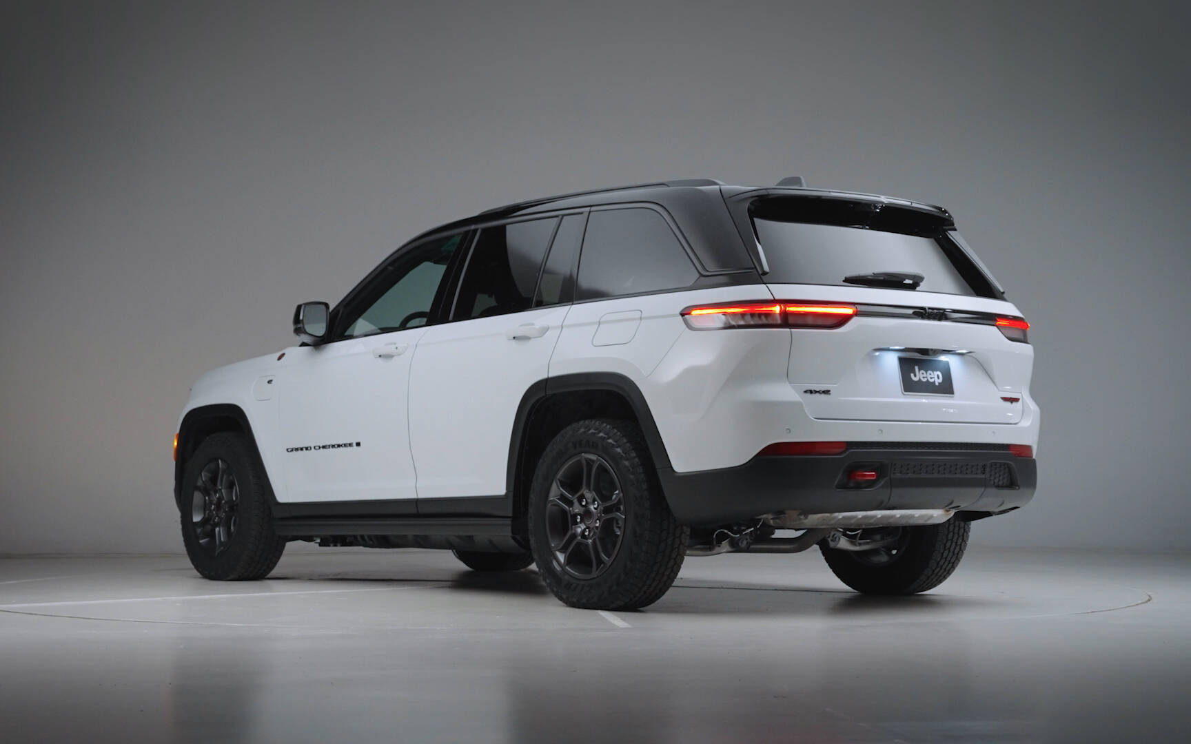 <p>Jeep Grand Cherokee 4xe Trailhawk 2026</p>