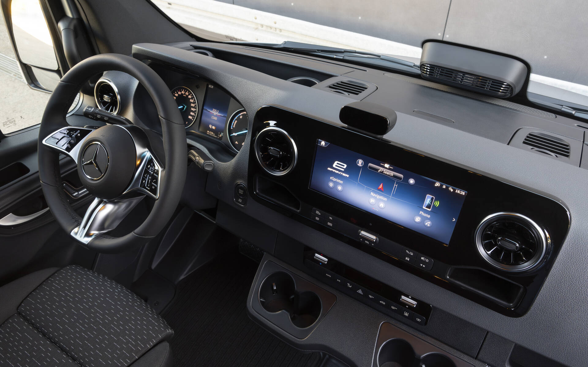 <p>Mercedes-Benz Sprinter 2025</p>