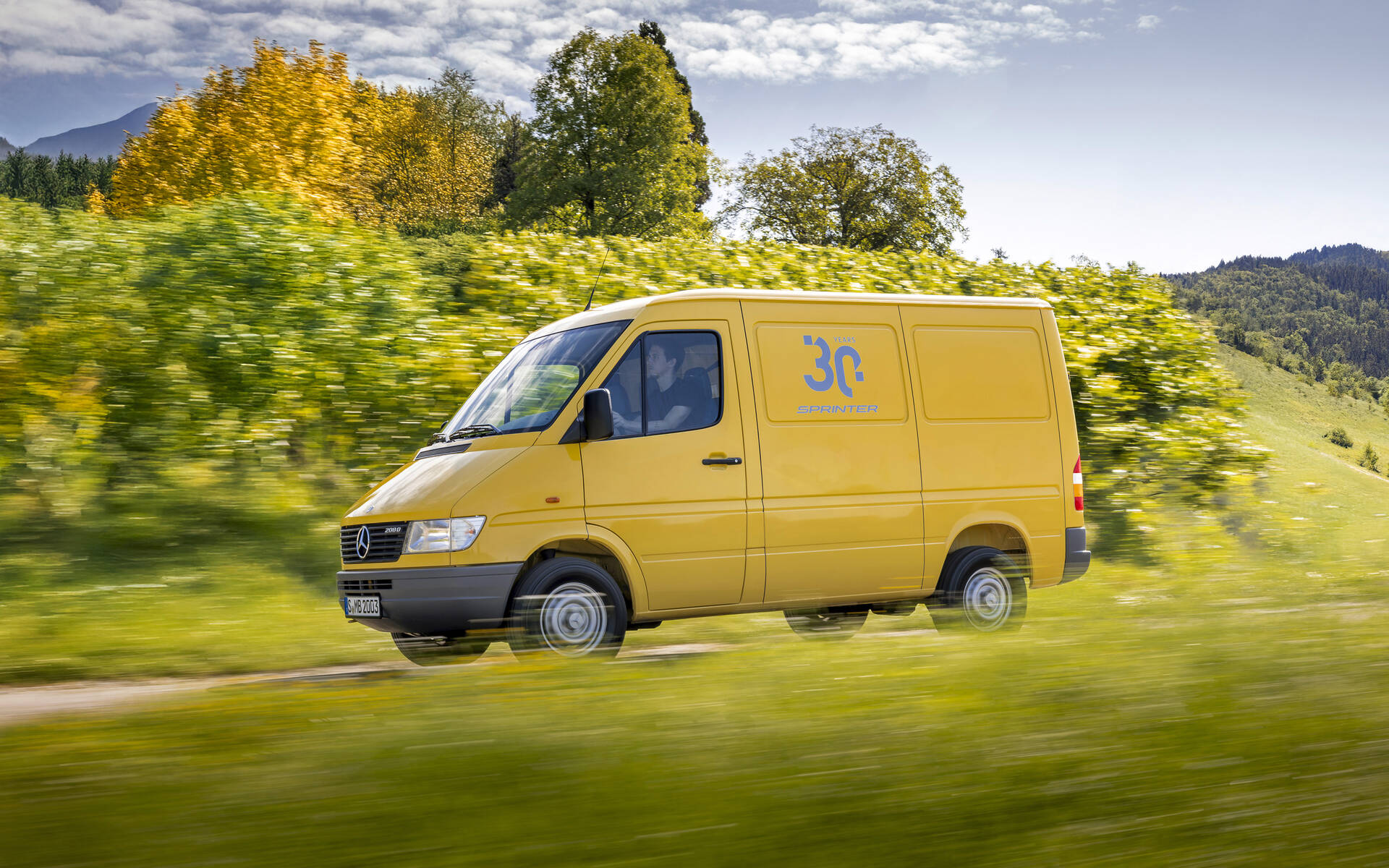 <p>1995 Mercedes-Benz Sprinter</p>