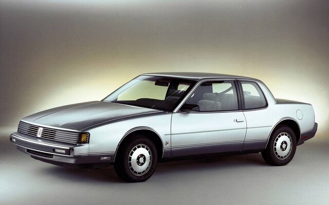 Photo: Oldsmobile