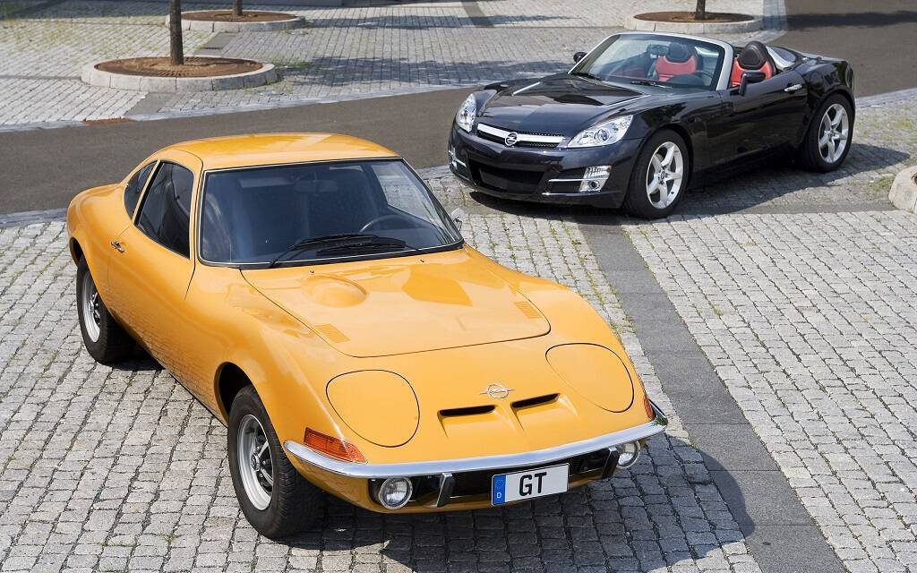 <p>Opel GT (1969) et Opel GT (2007)</p>