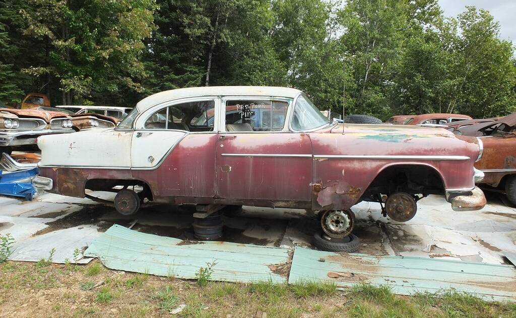 <p>Oldsmobile 88&nbsp;1954</p>