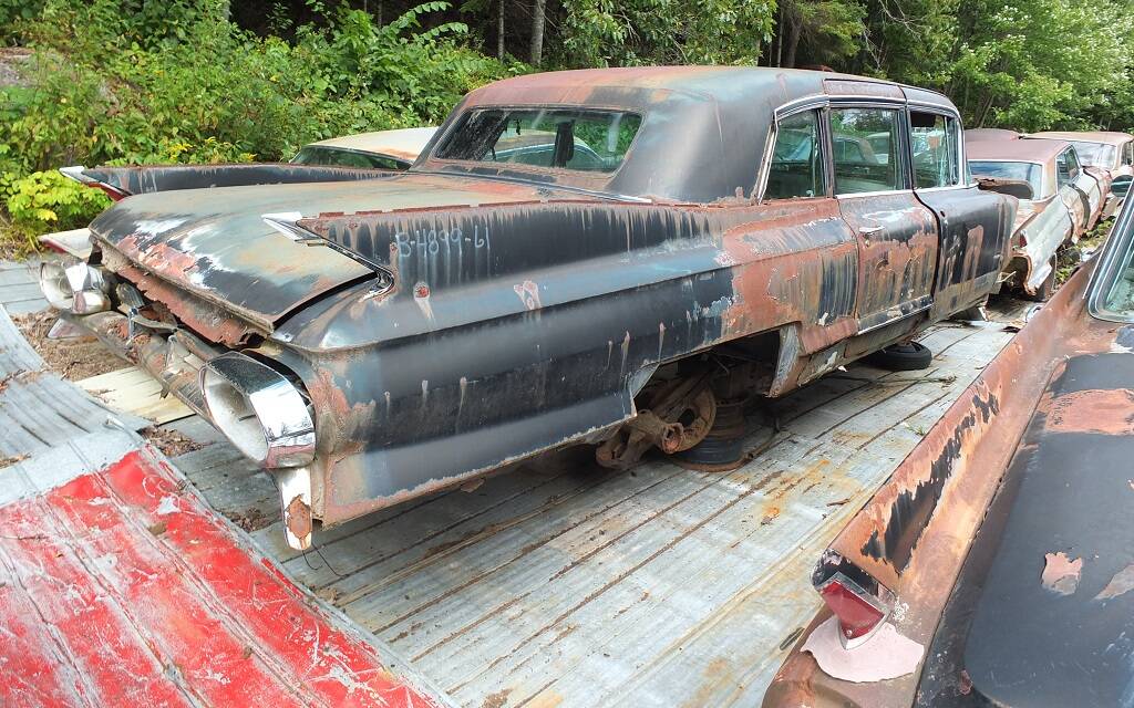 <p>Cadillac Series 75&nbsp;1961</p>