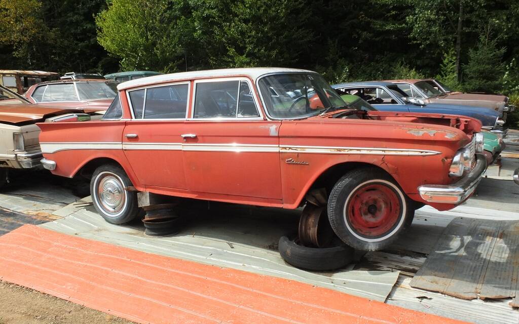 <p>Rambler Classic 1961</p>