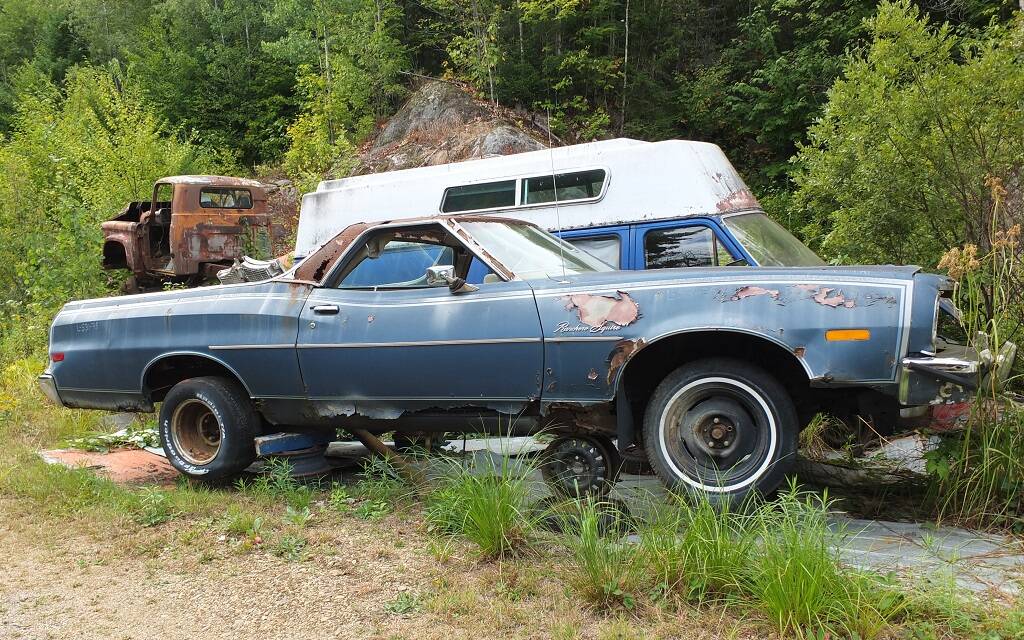 <p>Ford Ranchero Squire 1975</p>