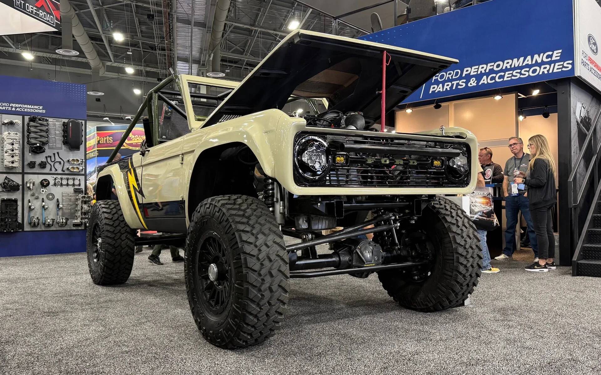 <p>1968 Ford Bronco by Baja Forged</p>