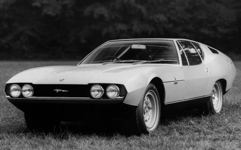 <p>Jaguar Pirana (dessiné par Bertone, 1967)</p>