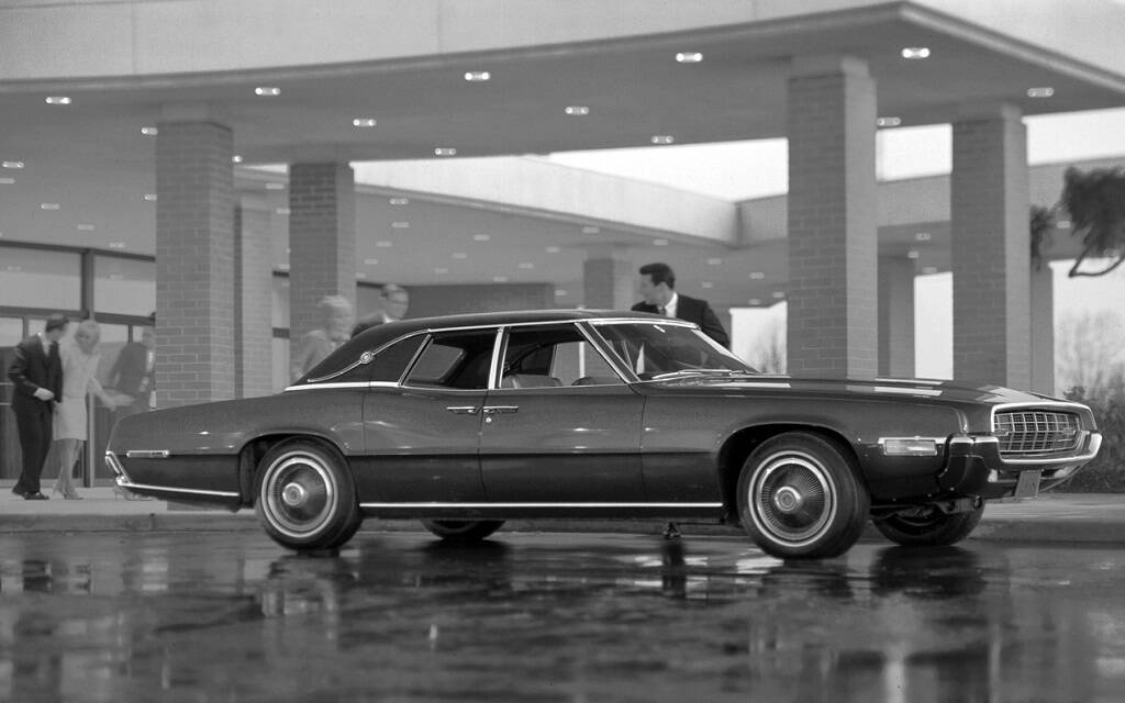 <p>Ford Thunderbird 1968</p>