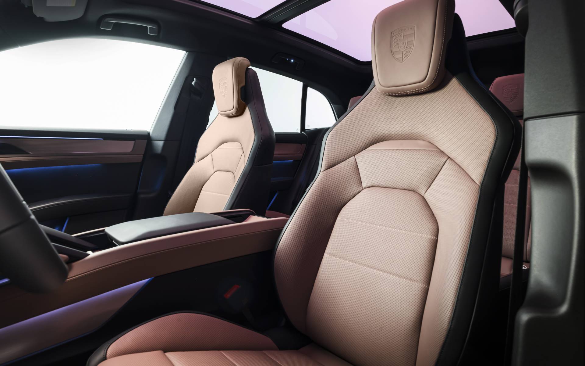 <p>2026 Porsche Cayenne Electric</p>