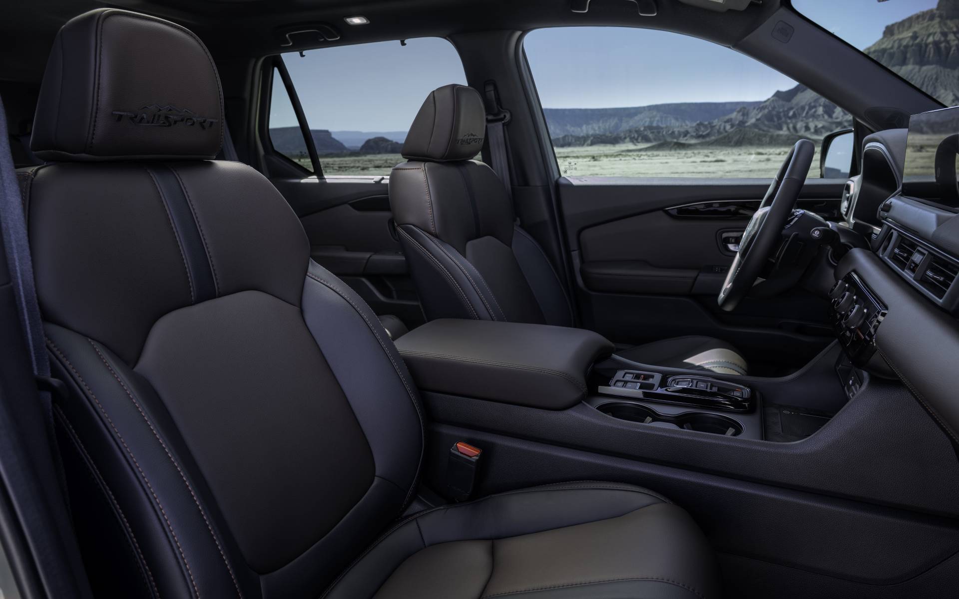 <p>Honda Pilot TrailSport</p>