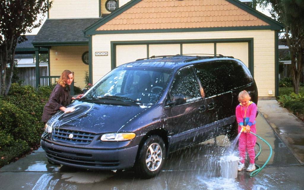 <p>Plymouth Grand Voyager 1996</p>