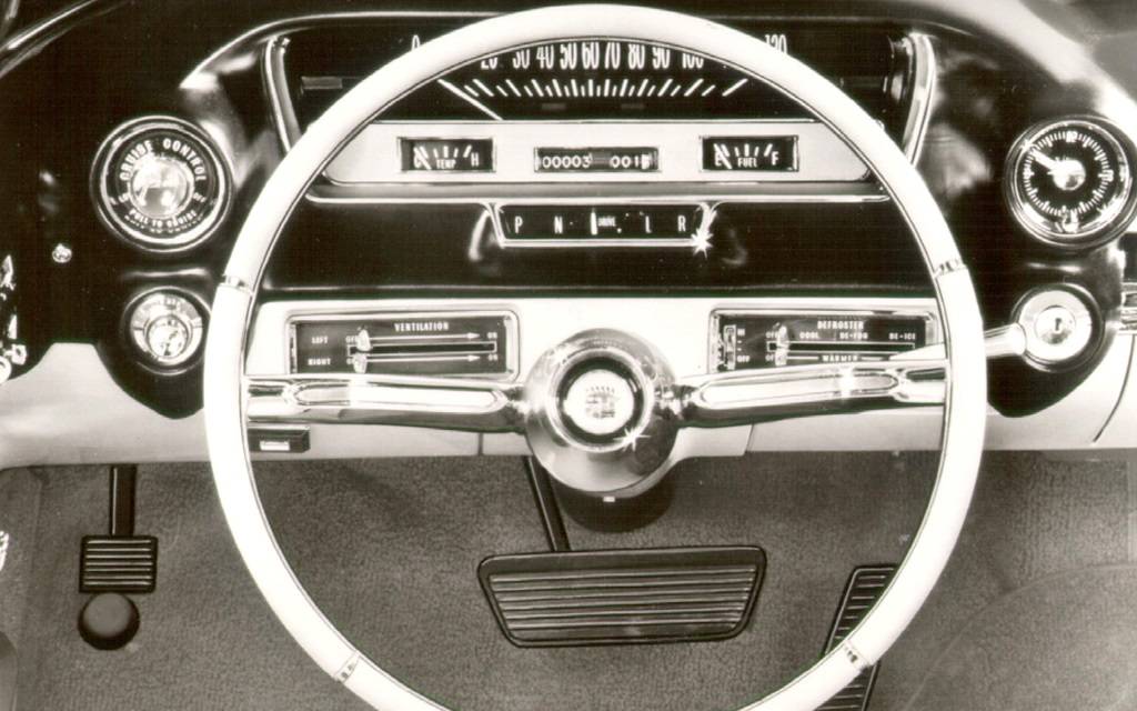 <p>Cadillac Fleetwood Sixty Special 1960</p>