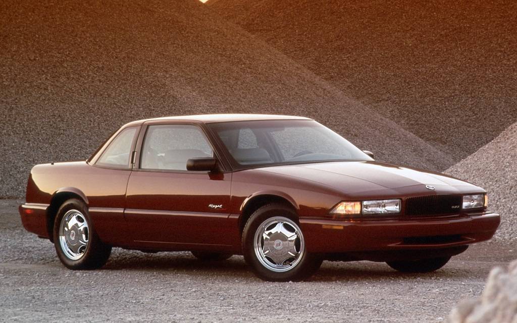 <p>Buick Regal GS</p>