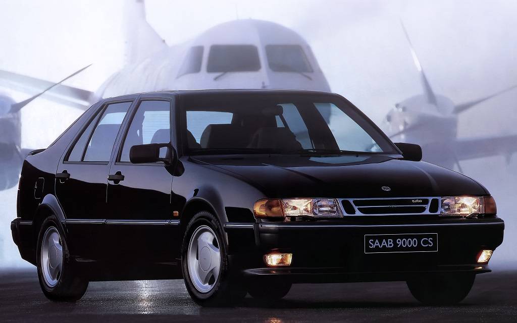 <p>Saab 9000 CS</p>