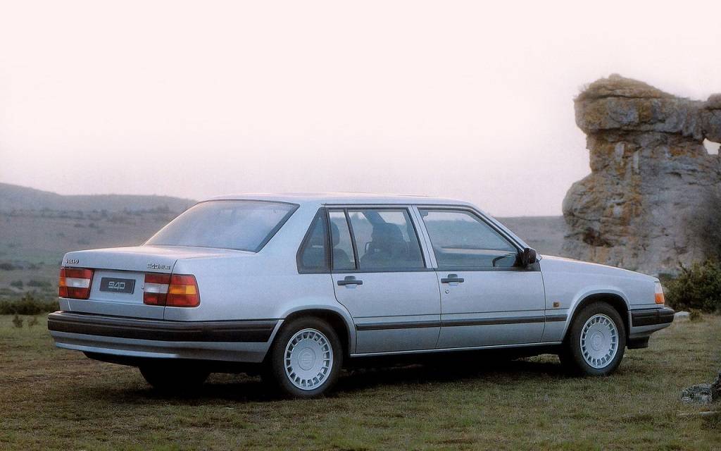 <p>Volvo 940</p>