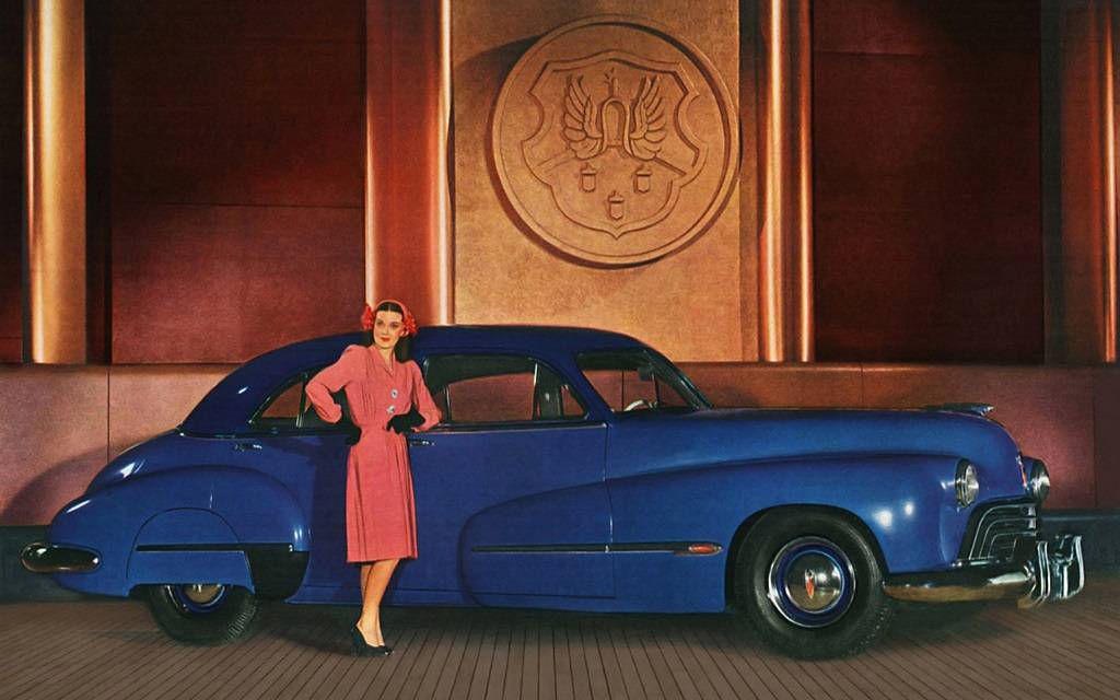 <p>Oldsmobile Custom Cruiser 98&nbsp;1946</p>