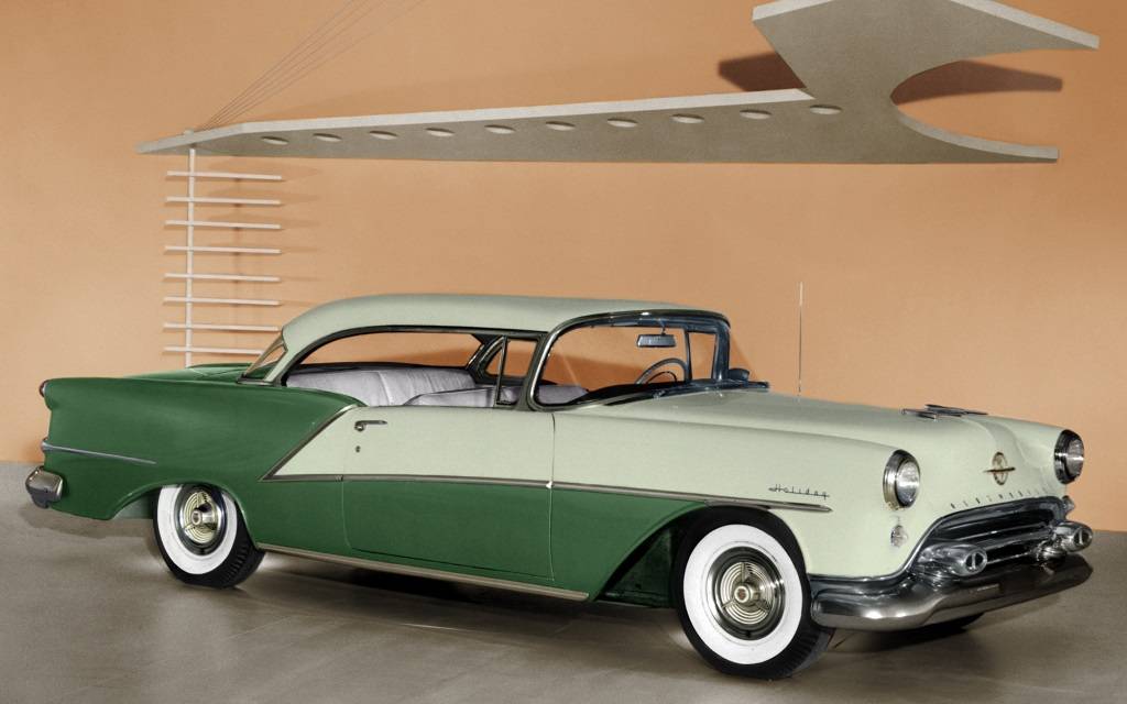 <p>Oldsmobile Ninety-Eight Holiday 1954</p>