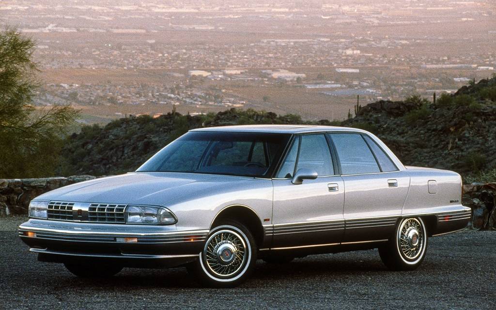 <p>Oldsmobile Ninety-Eight 1991</p>