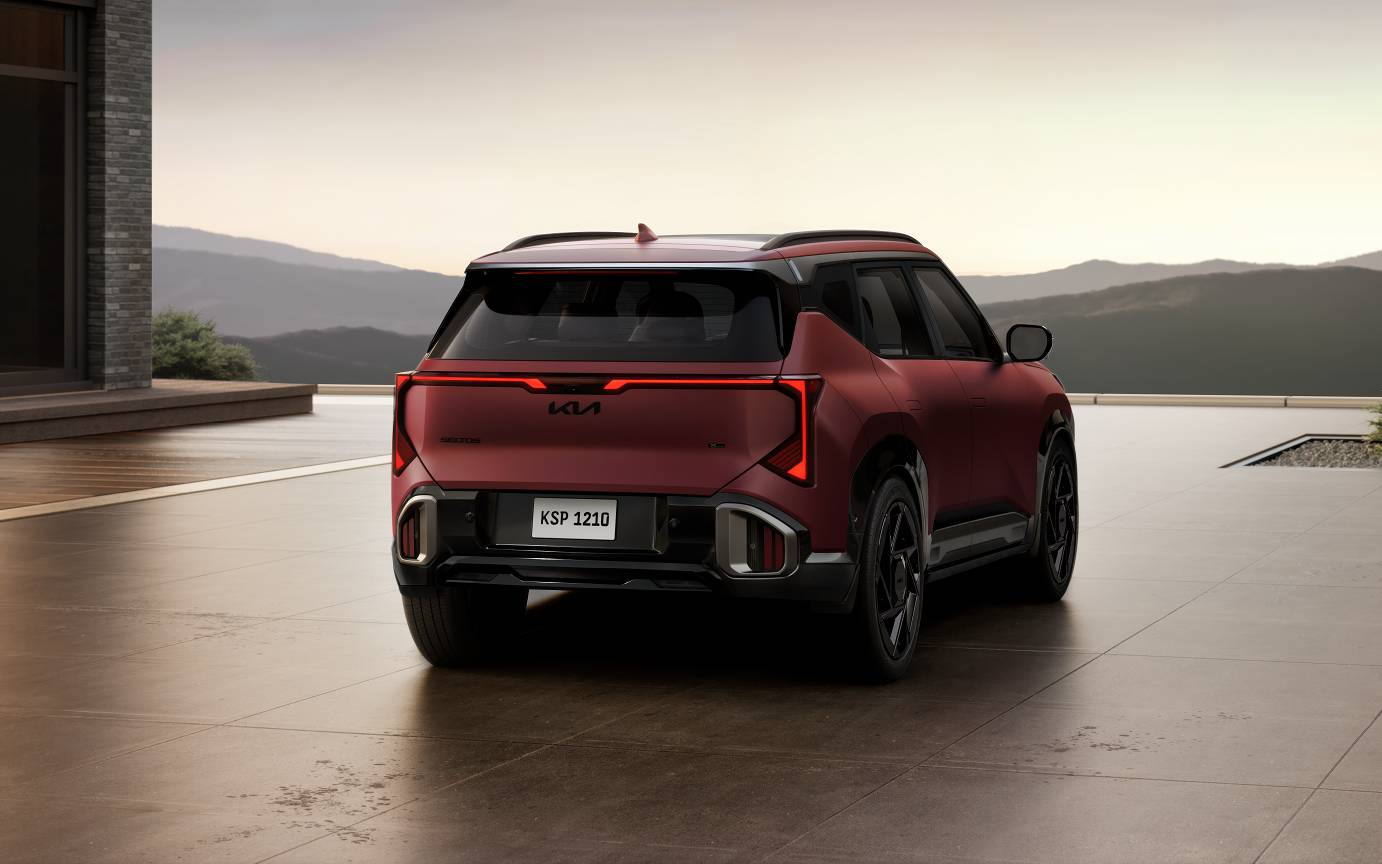 <p>2027 Kia Seltos X-Line </p>