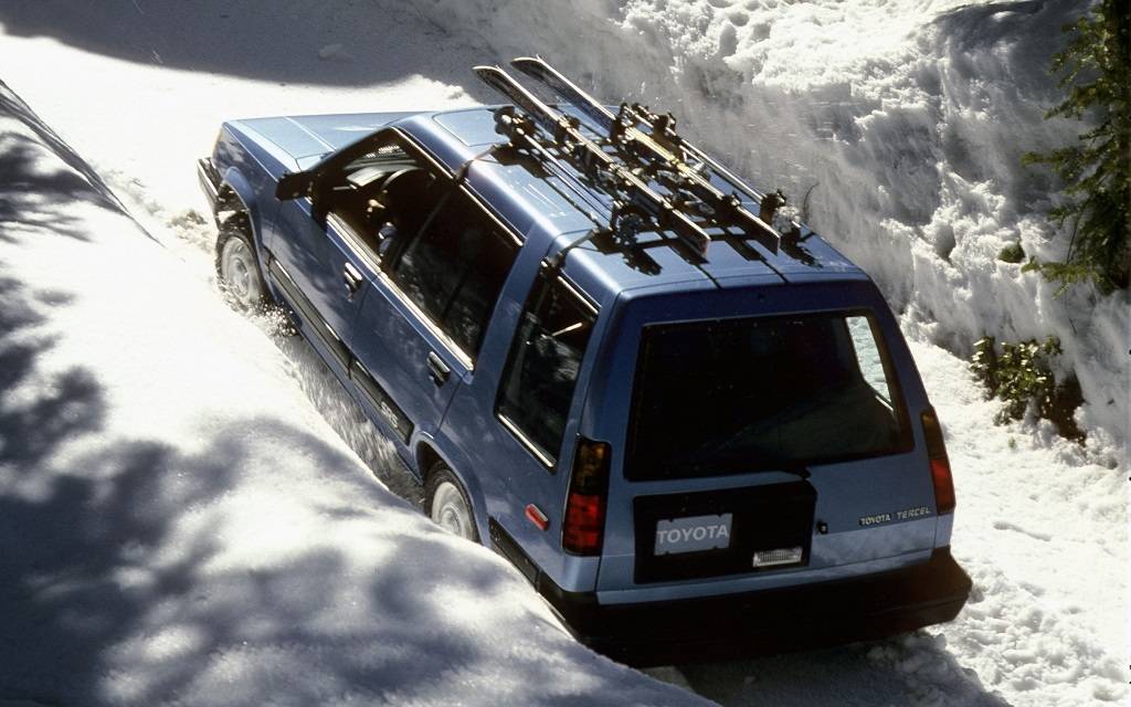 <p>Toyota Tercel 4 roues motrices 1984</p>