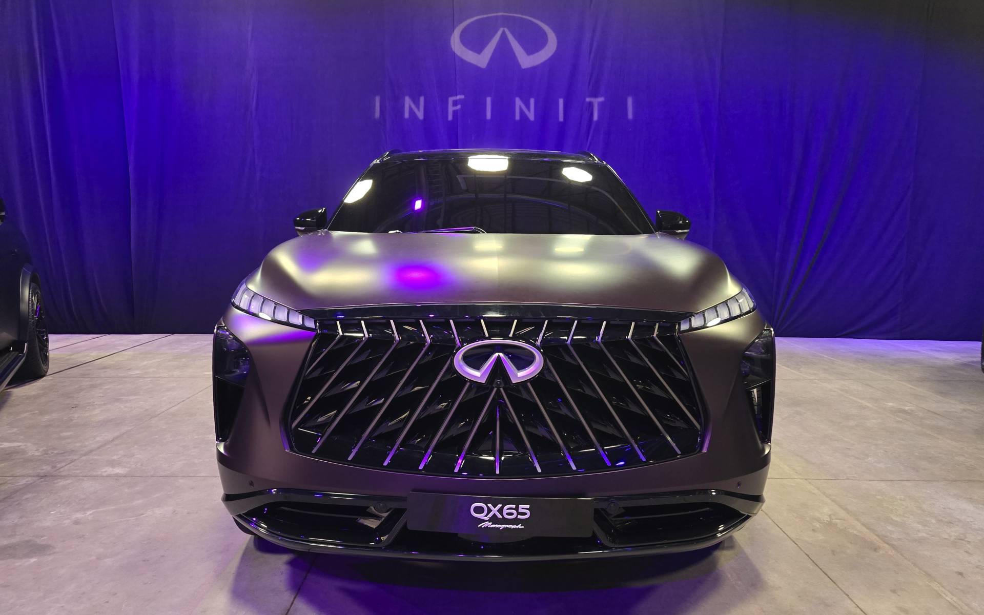 Infiniti Shows QX80 Trail and Track Concepts in Toronto - The Car Guide