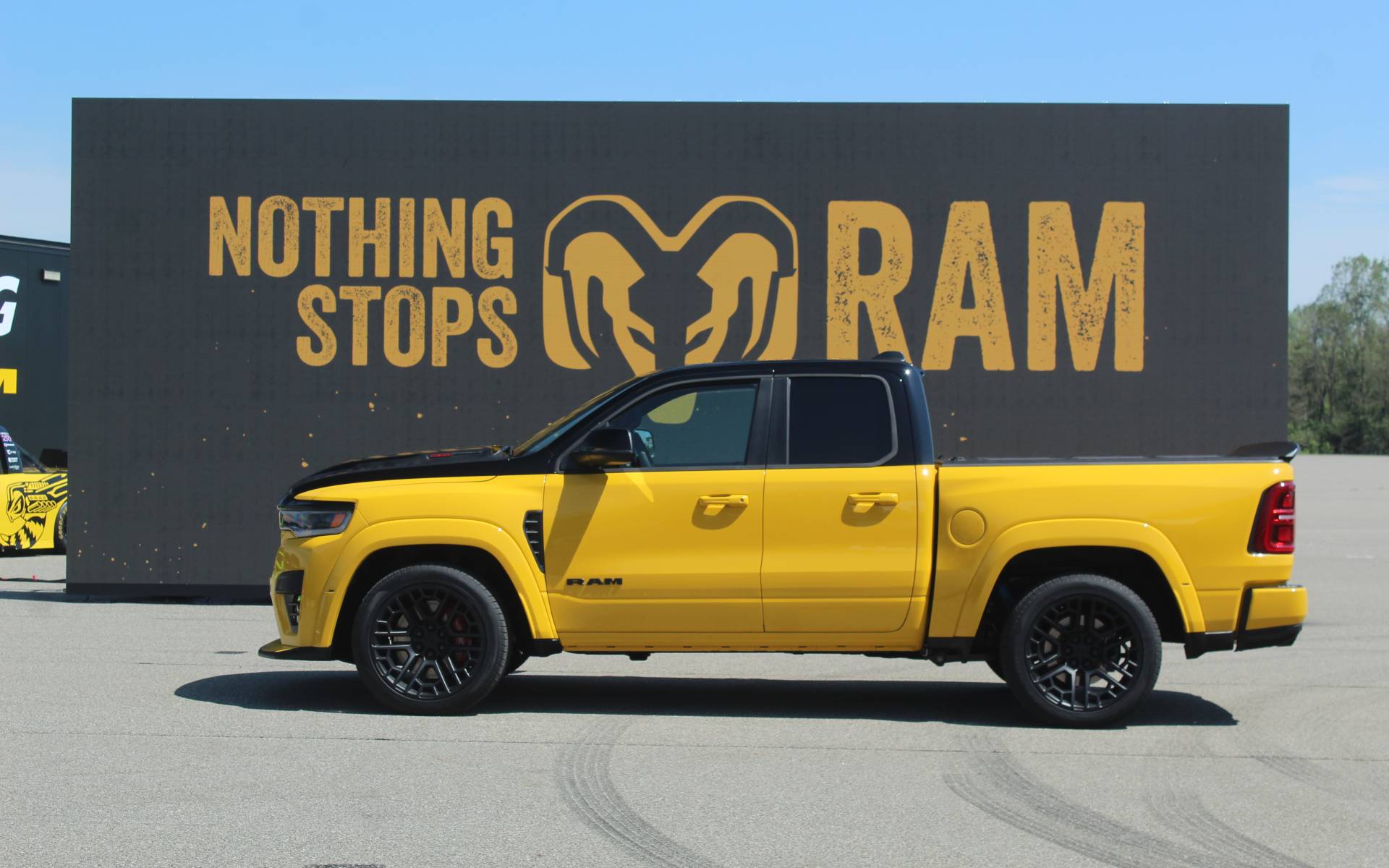 Ram 1500 Rumble Bee 2027 : le retour du muscle truck - 1/42