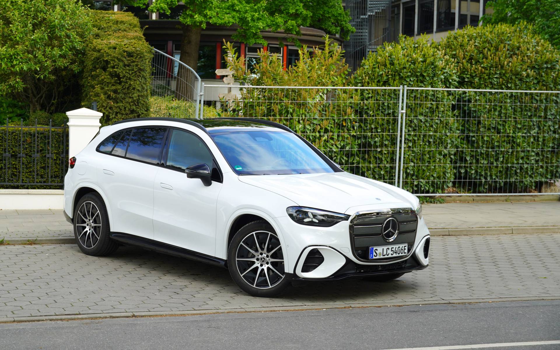 2027 Mercedes-Benz GLC EQ: Mercedes Finally Gets Serious About Electric SUVs