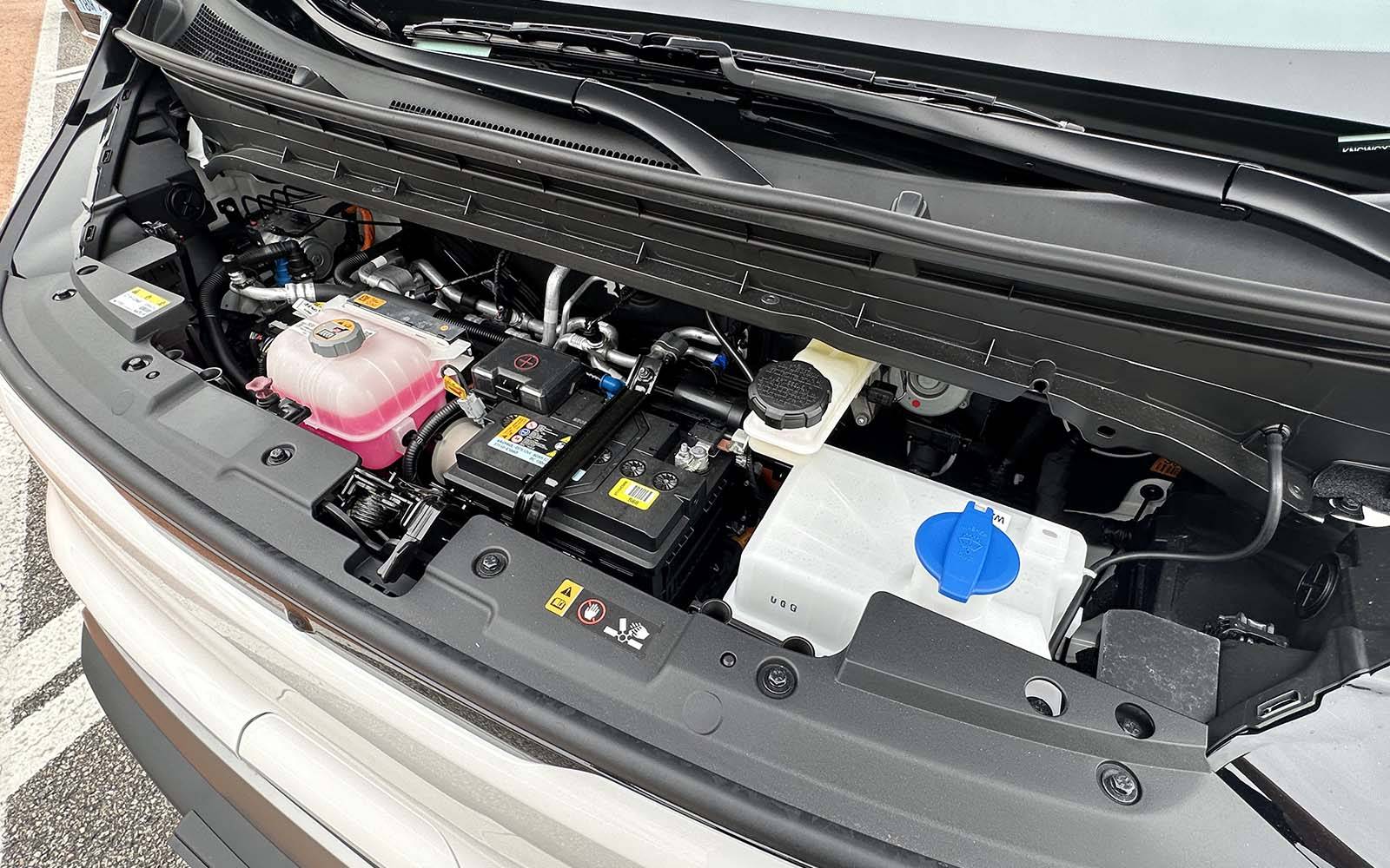 تفاصيل داخلية في كيا PV5 Cargo الكهربائية 2027