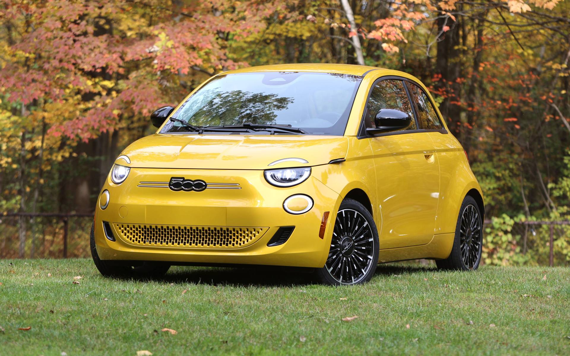 Fiat 500e 2026 : adoptée par les Québécois - Le Guide de l’Auto