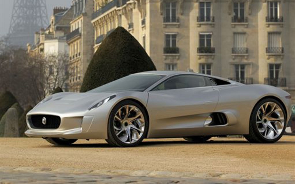 105021_Jaguar_C X75_produit_en_seulement_200_exemplaires