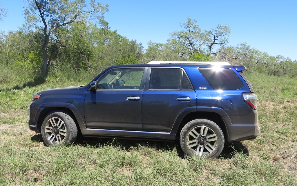 2014 Toyota 4Runner: Keeping The Past Alive And Well - 4/7