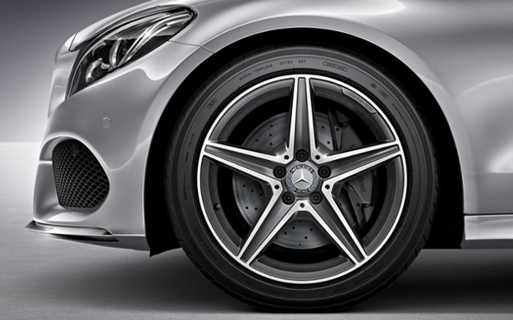 145734_Mercedes Benz_de_Classe_C_en_apparence_plus_musclee