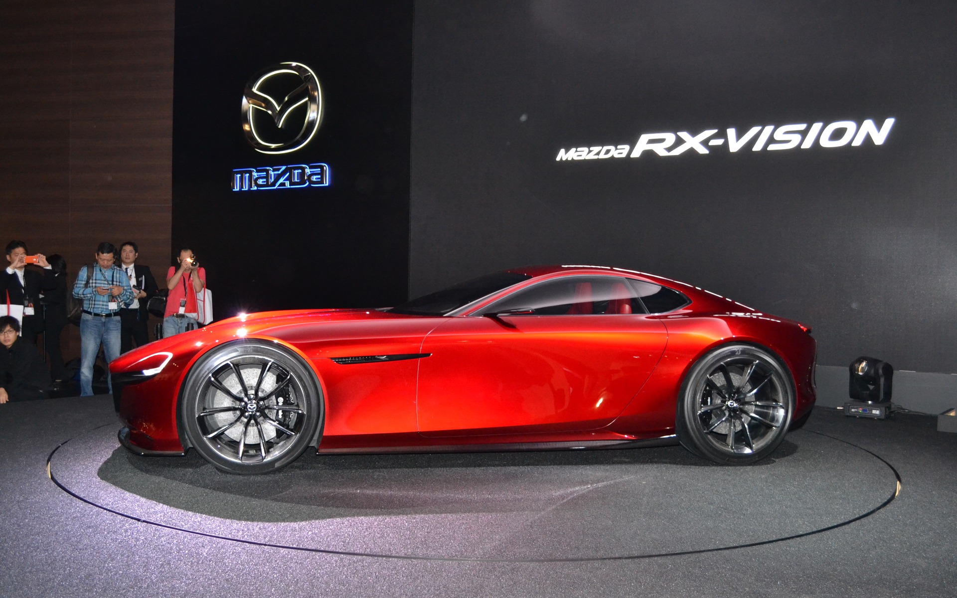 Mazda RX-Vision Concept: The Rotary Engine is Back! - 4/14