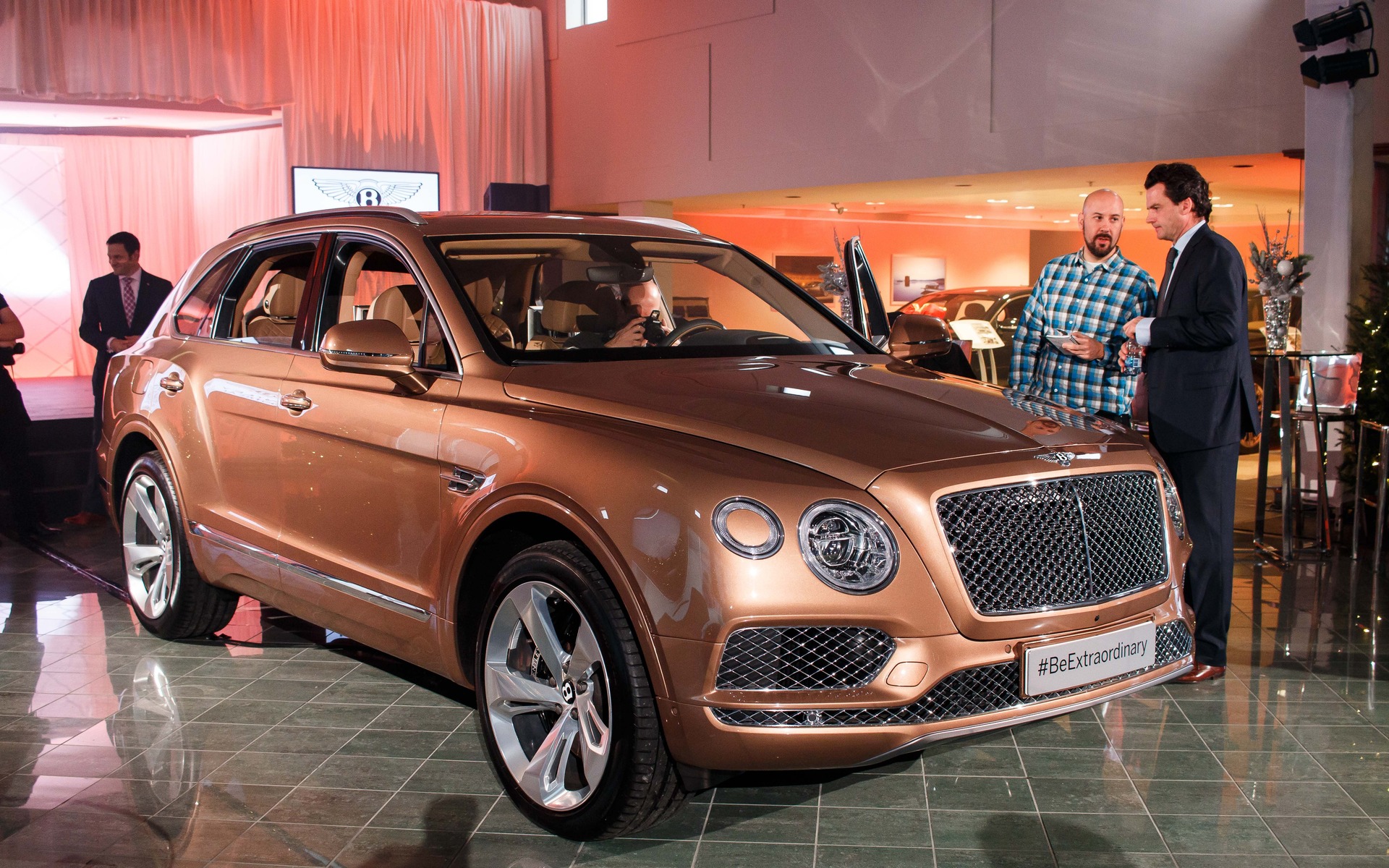 Bentley Bentayga unveiled in Montreal! The Car Guide