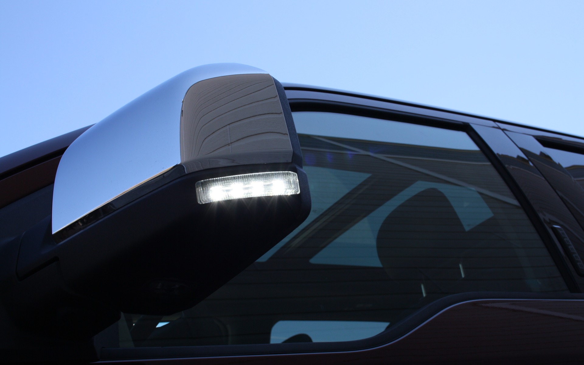 2016 Ford F-150 Lariat FX4 Crew Cab: 5.0 Litres of ...
