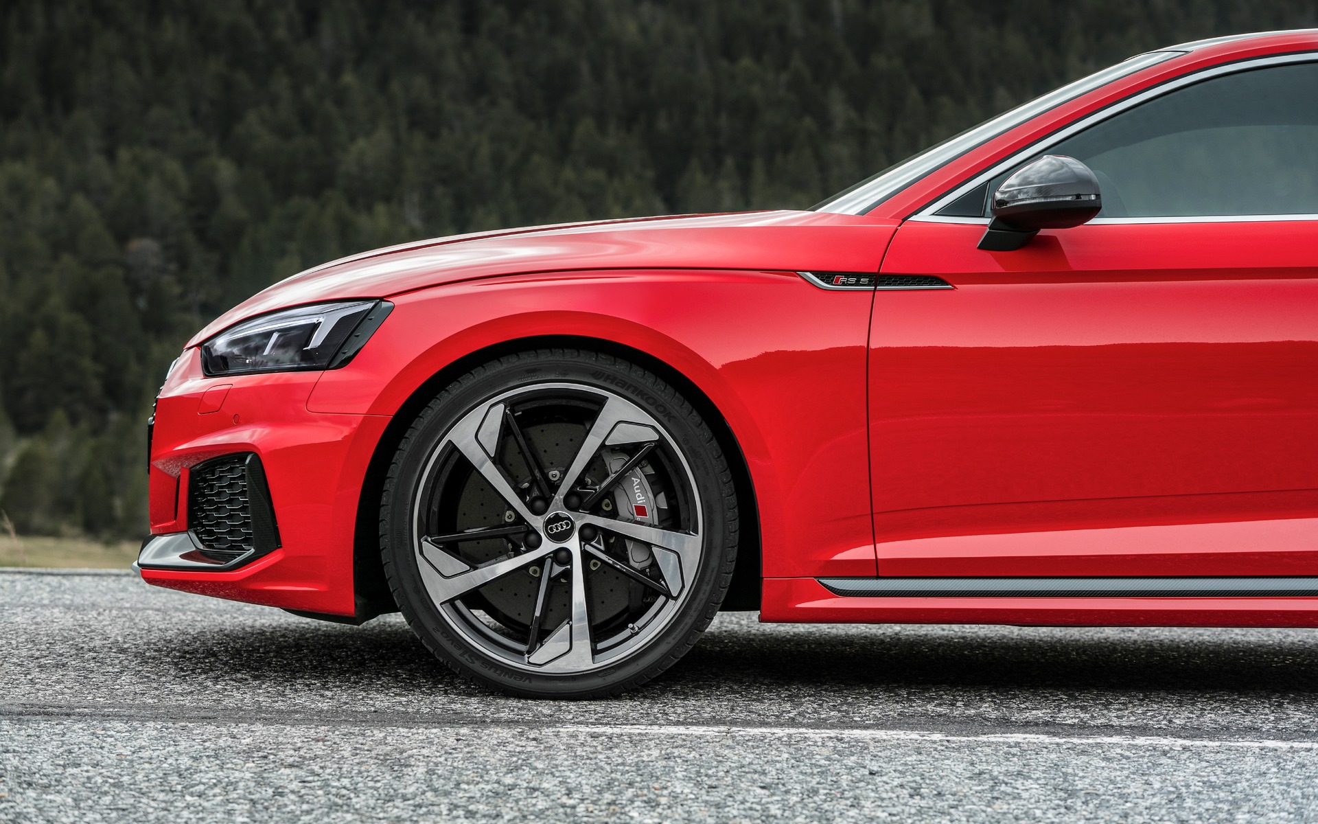 Audi rs турбо