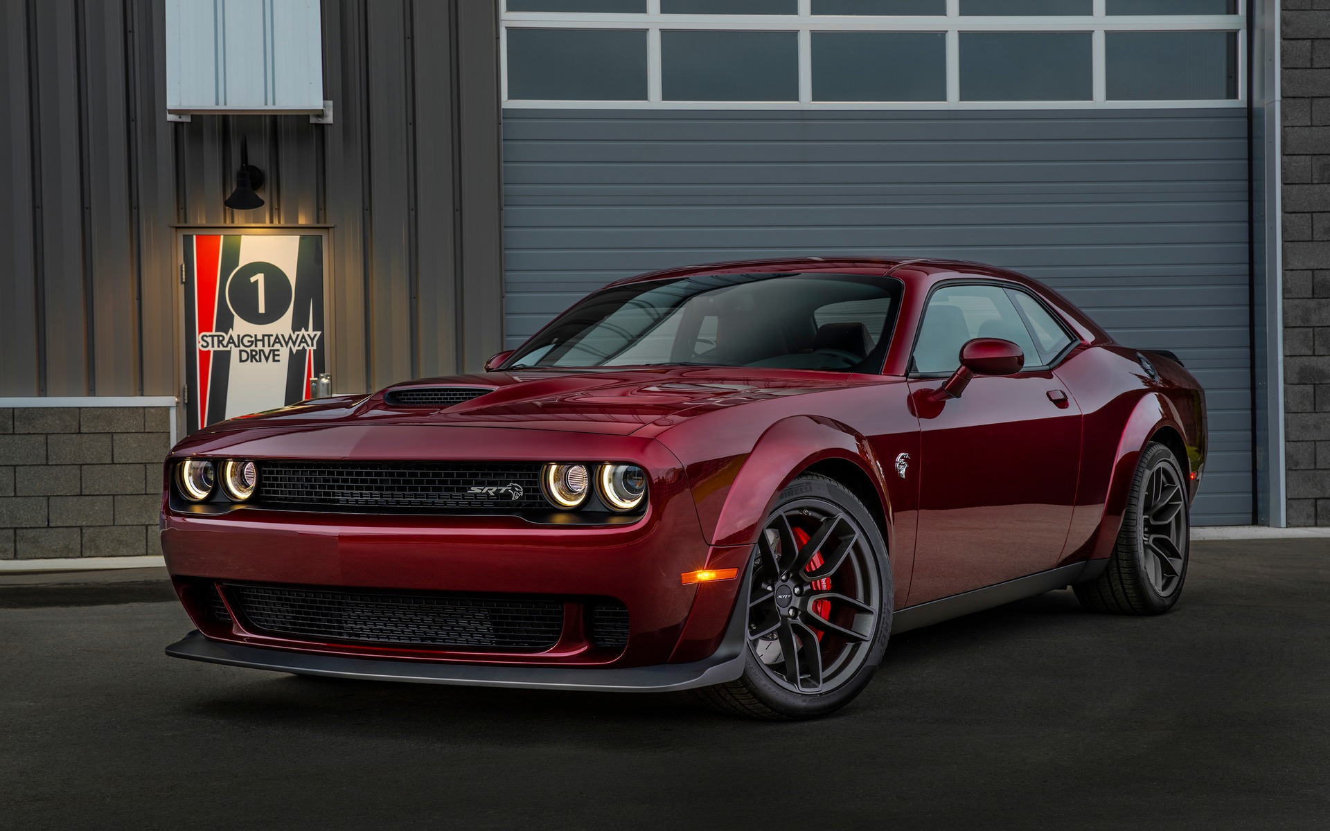 Dodge challenger 5 дверный