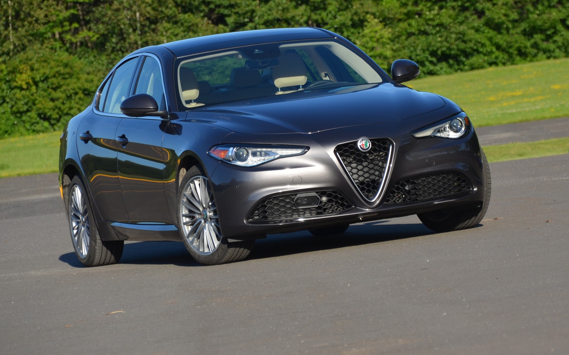 L'avant d'une Alfa Romeo est toujours distinctif!