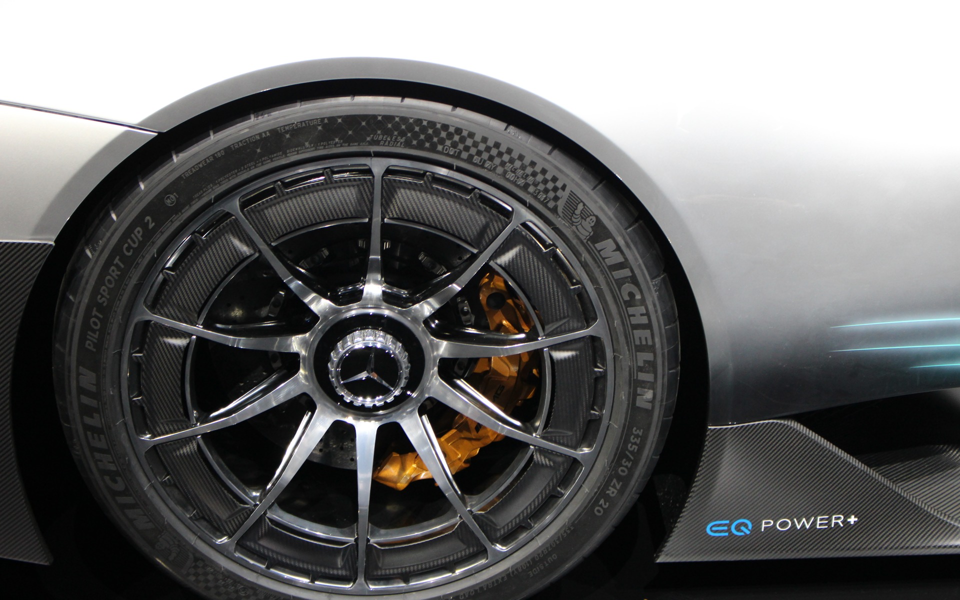 Mercedes-AMG Project ONE: the Roadgoing F1 Finally ...