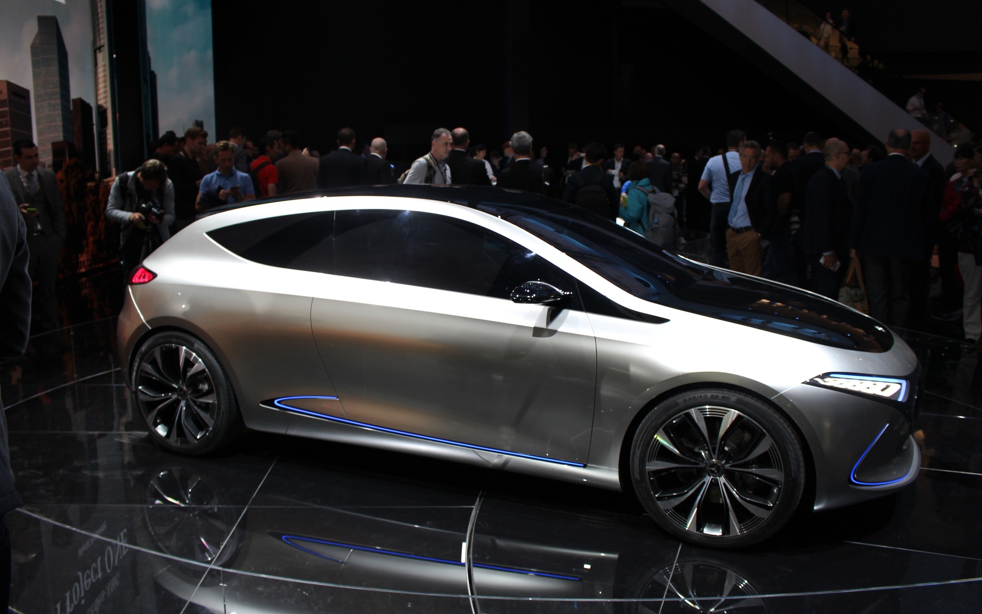 Mercedes-Benz Concept EQA: World Debut in Frankfurt - 10/10 Mercedes-Benz Concept EQA: World Debut in Frankfurt - 10/10